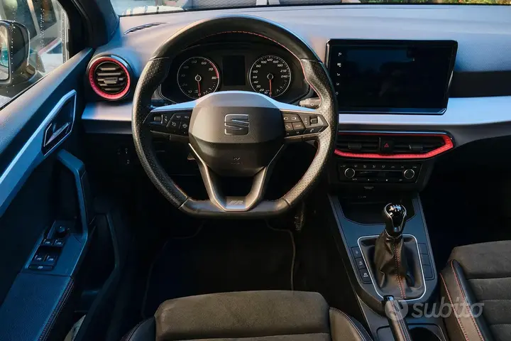 Seat Ibiza 2022 photo 4