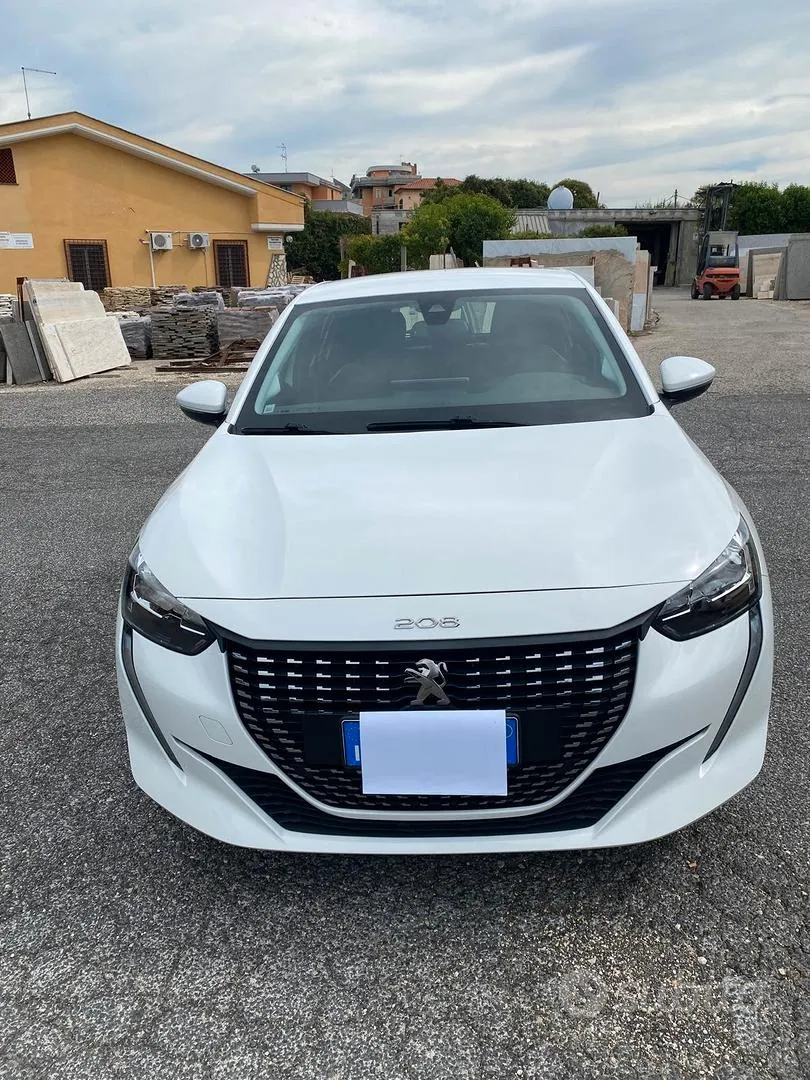 Peugeot 208
