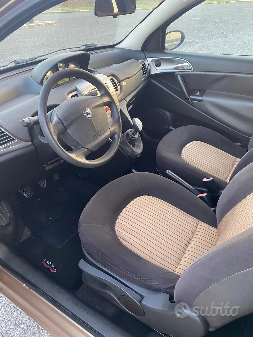 Lancia Ypsilon 2006 photo 4