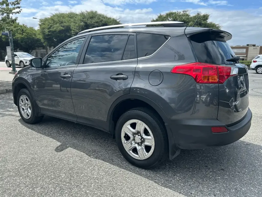 Toyota Rav4 2015 photo 5