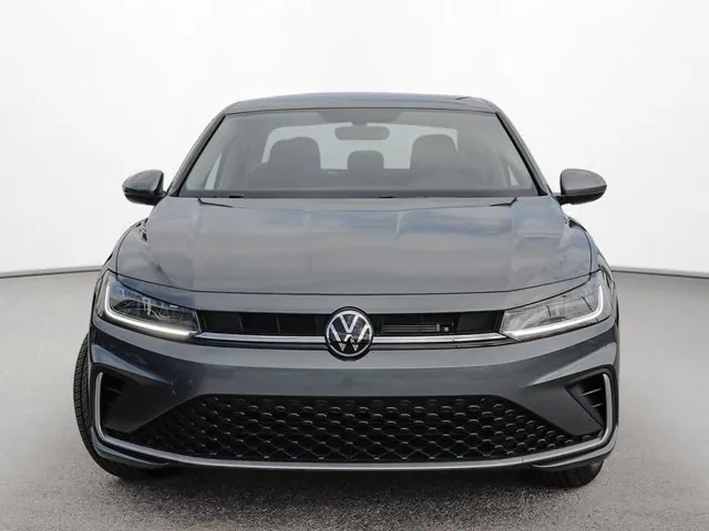 Volkswagen Jetta 2026 photo 2