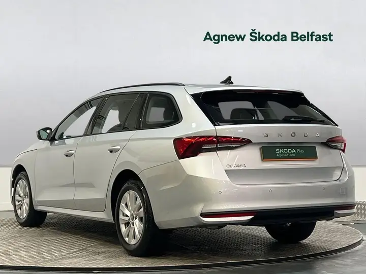 Skoda Octavia 2025 photo 3