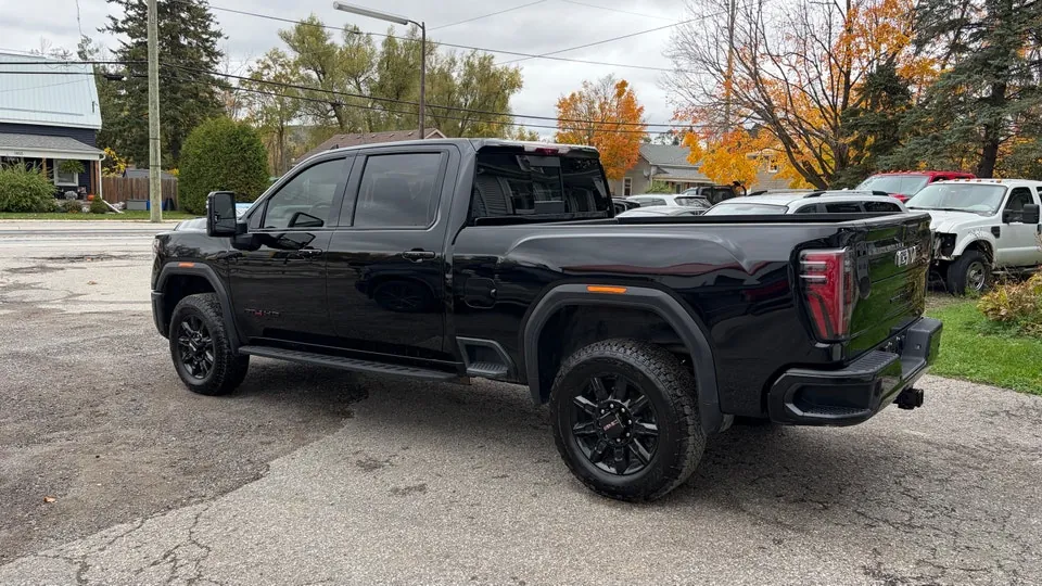 GMC Sierra 2500Hd 2026 photo 4