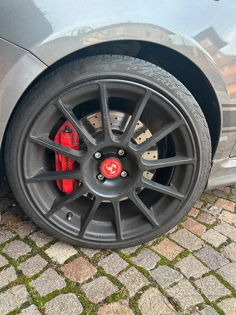Abarth 595 2016 photo 2