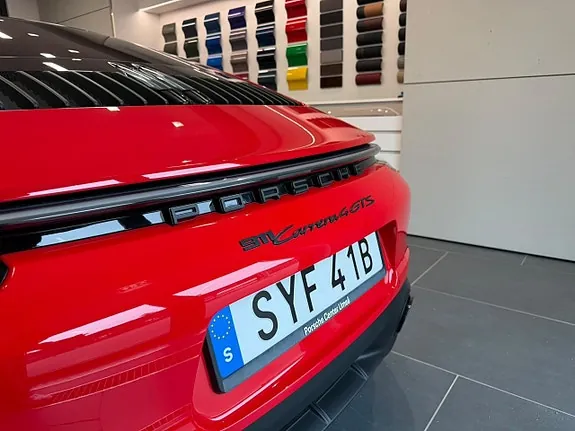 Porsche 911 2024 photo 2