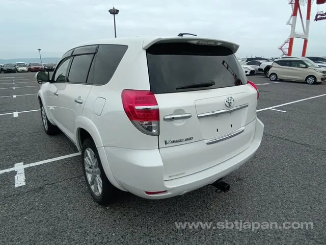 Toyota Vanguard 2012 photo 3