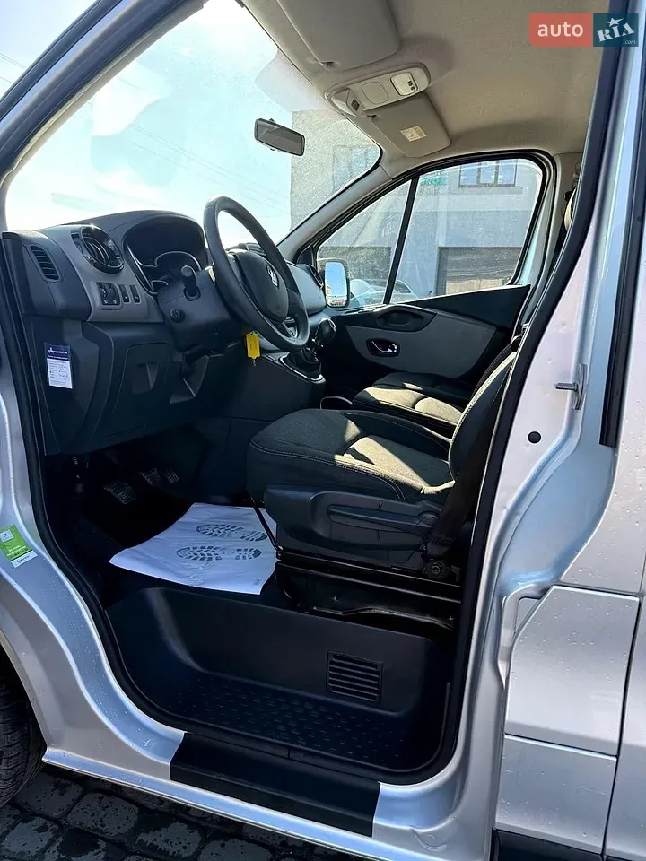 Renault Trafic 2018 photo 3