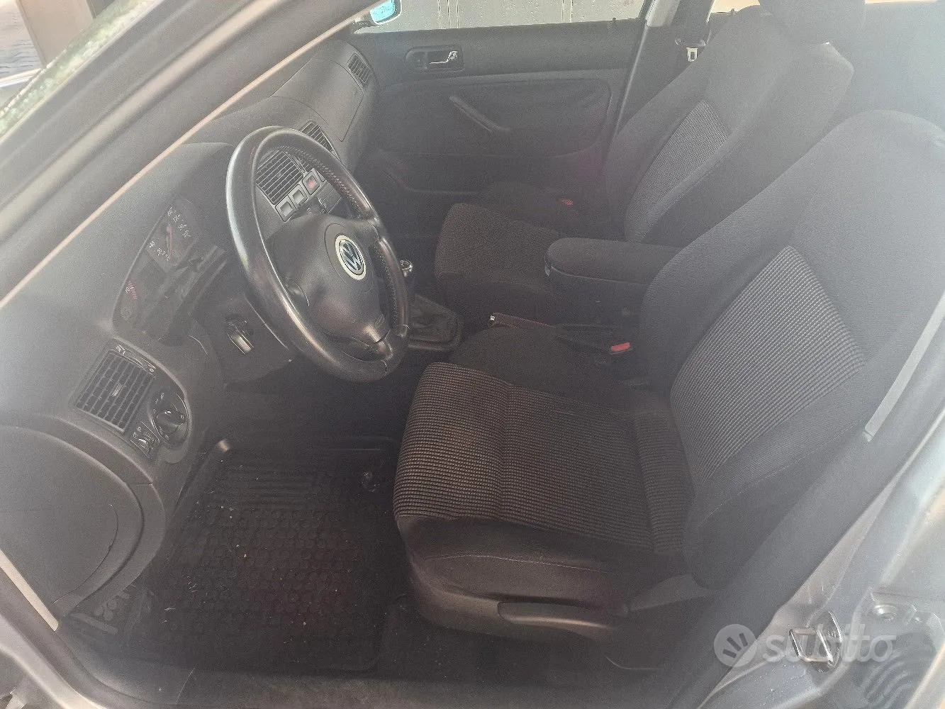Volkswagen Golf 2000 photo 5