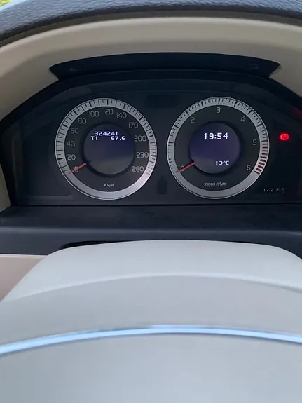 Volvo V70 2011 photo 3