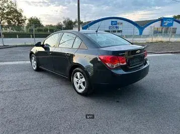 Chevrolet Cruze 2011 photo 3