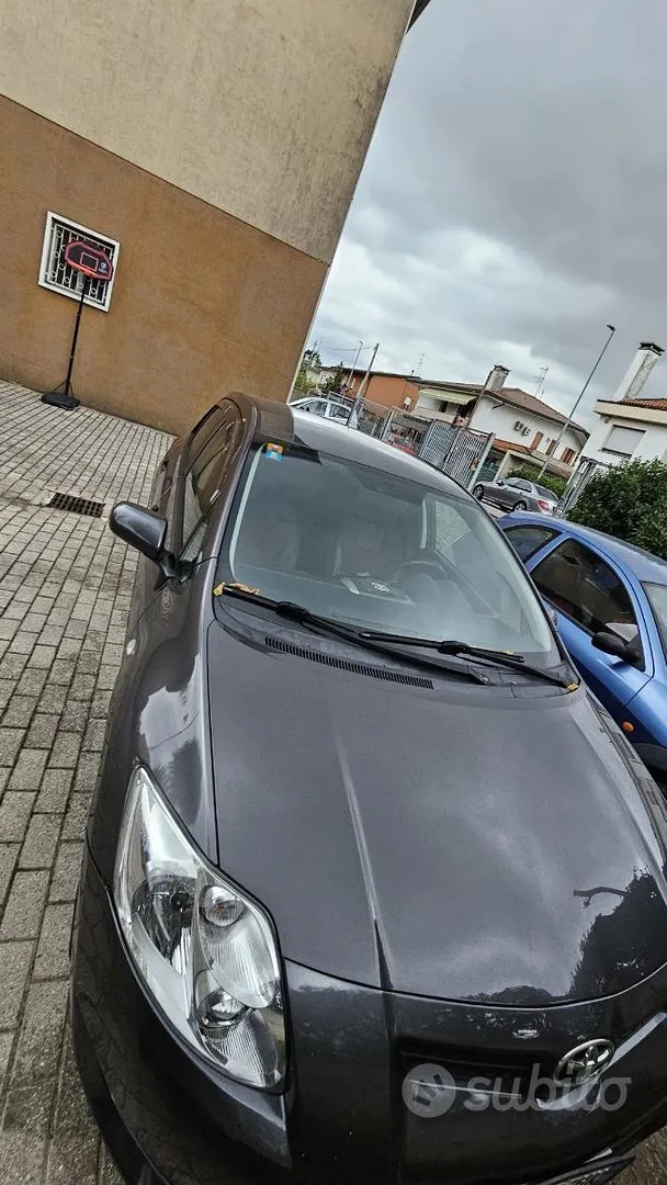 Toyota Auris 2009 photo 4
