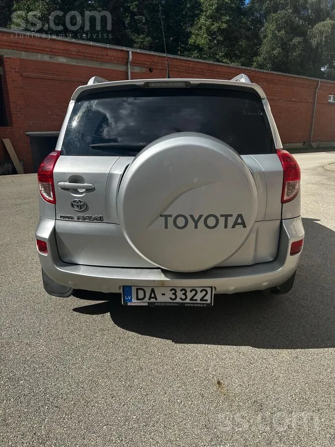 Toyota Rav4 2007 photo 2