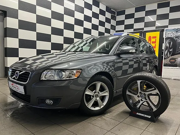 Volvo V50 2012 photo 2
