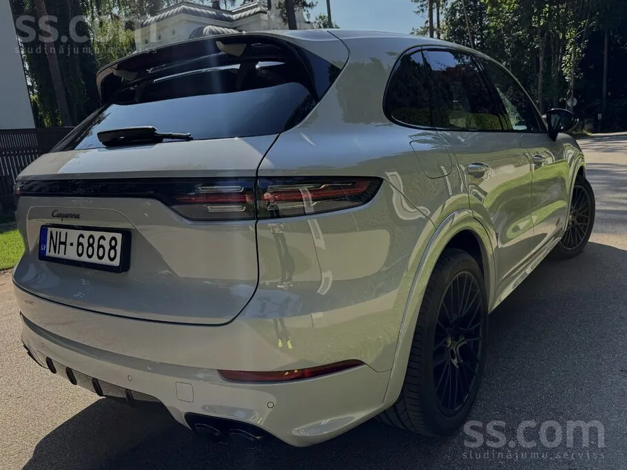 Porsche Cayenne 2022 photo 3