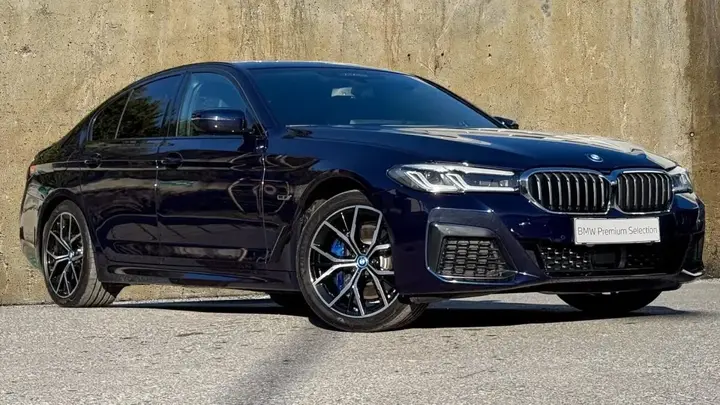 BMW 530E 2023 photo 3