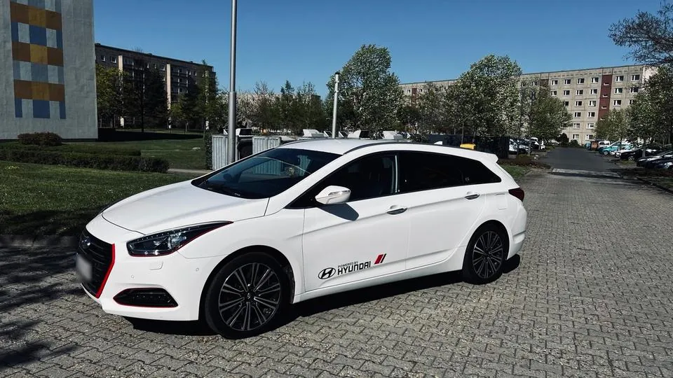 Hyundai I40