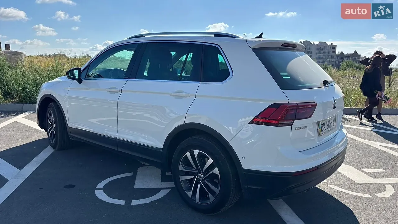 Volkswagen Tiguan 2019 photo 3