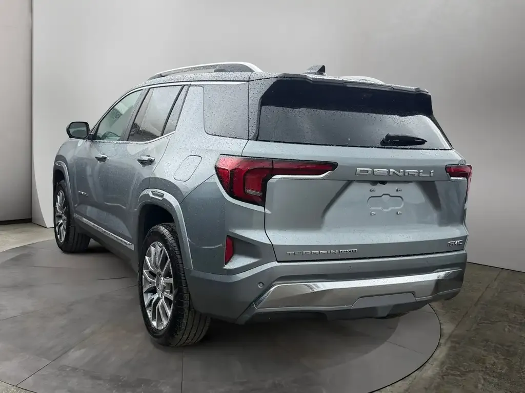 GMC Terrain 2026 photo 3