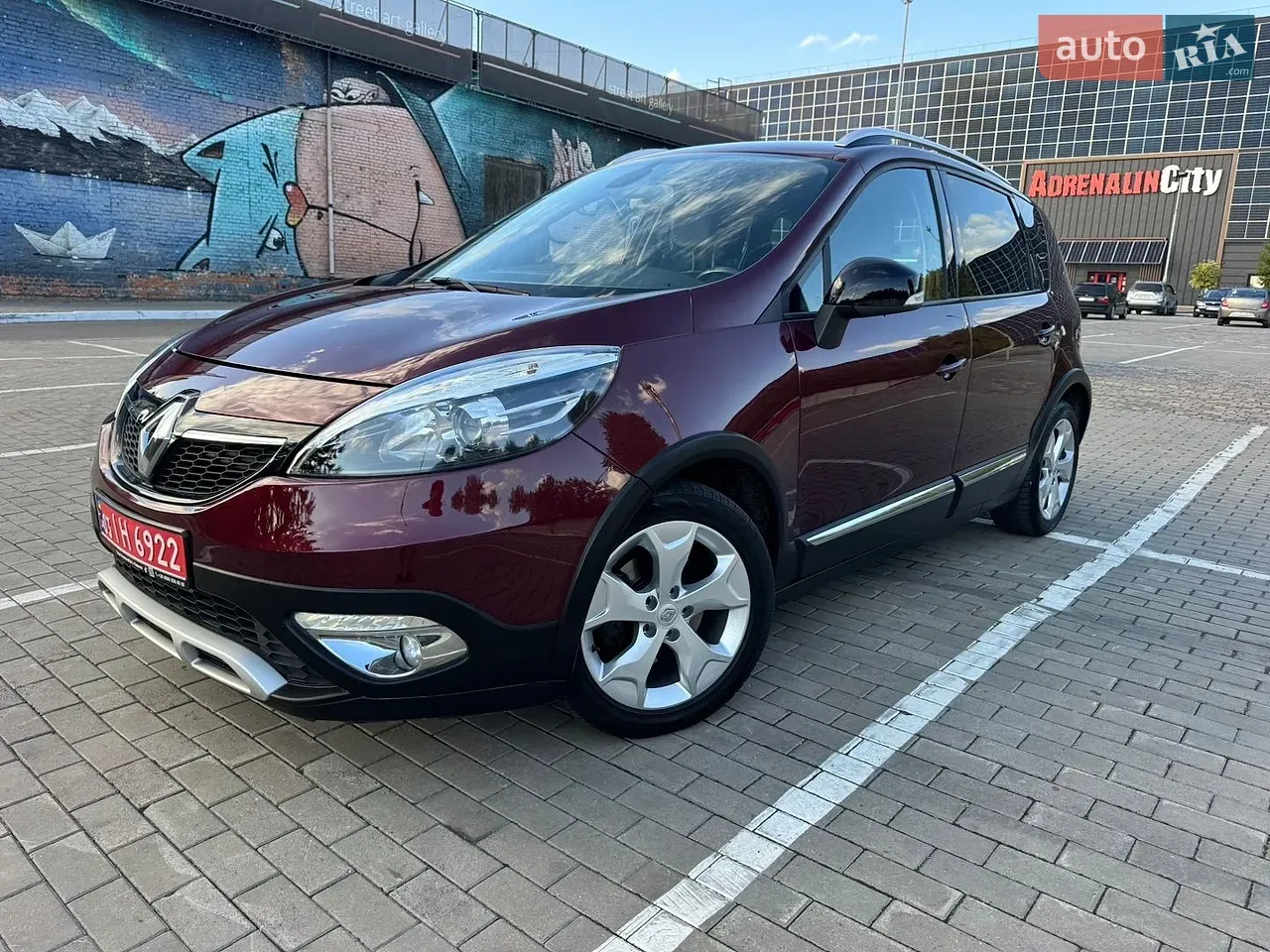 Renault Scenic 2014 photo 2