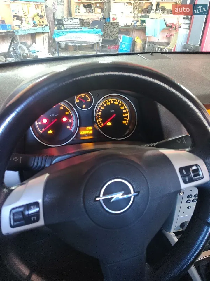 Opel Astra 2008 photo 2