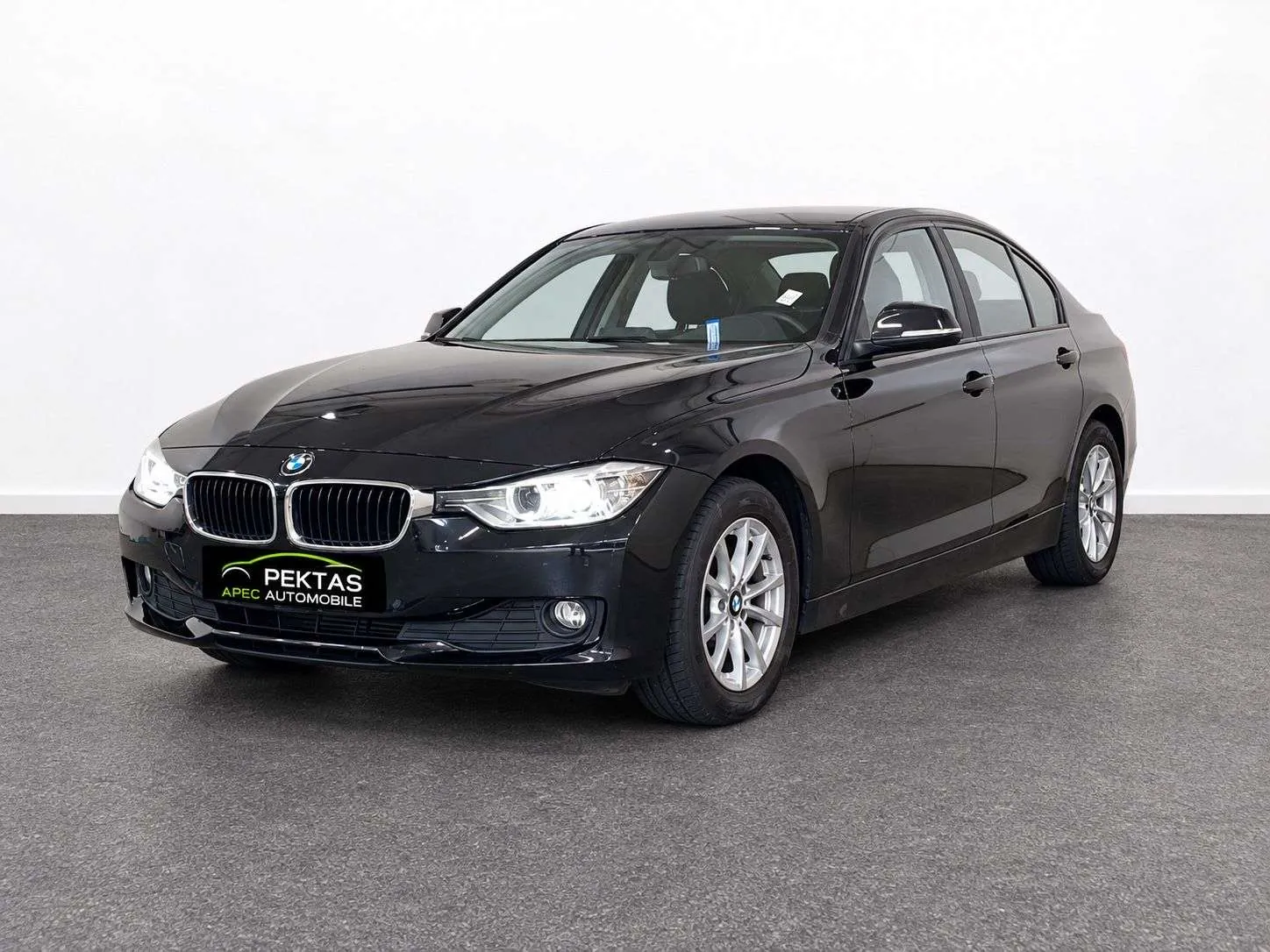 BMW 3 Series 2014 photo 2