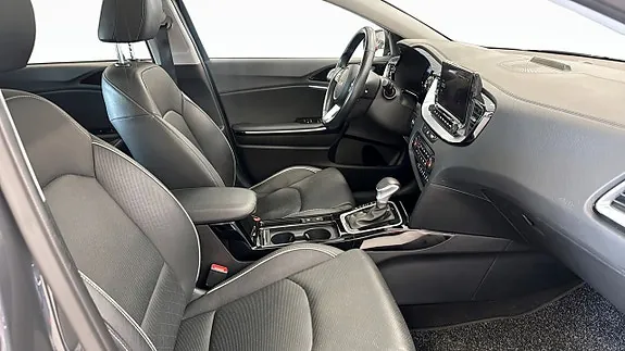 Kia Ceed 2024 photo 3