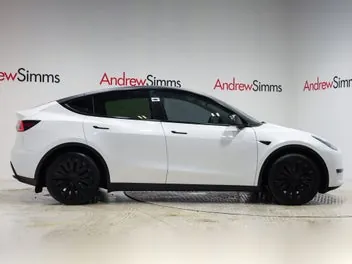 Tesla Model Y 2022 photo 5