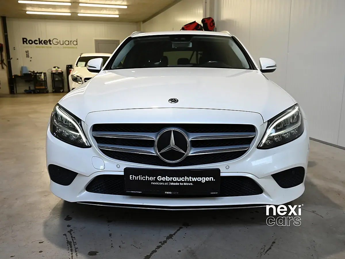 Mercedes-Benz C-Class 2020 photo 3
