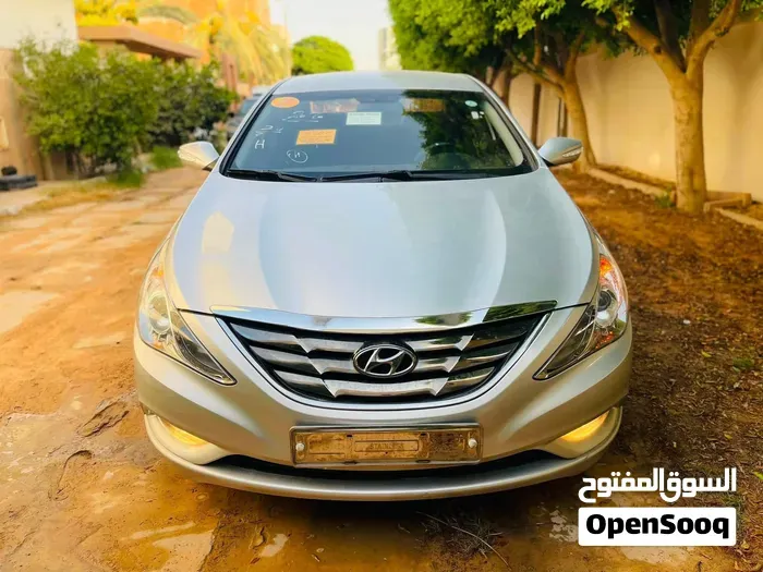 Hyundai Sonata 2012 photo 2
