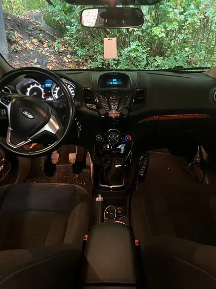 Ford Fiesta 2013 photo 5