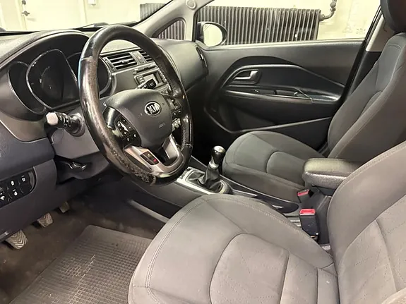 Kia Rio 2014 photo 5