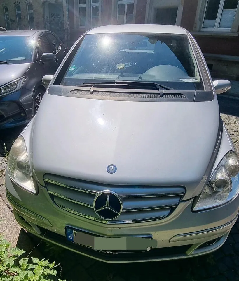 Mercedes-Benz B200