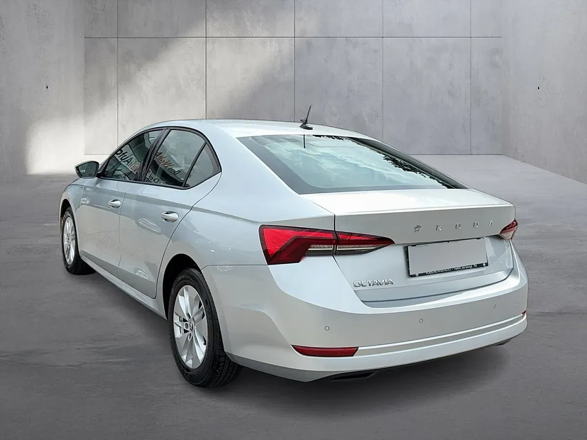 Skoda Octavia 2023 photo 3