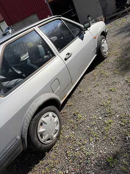 Volkswagen Polo 1985 photo 3