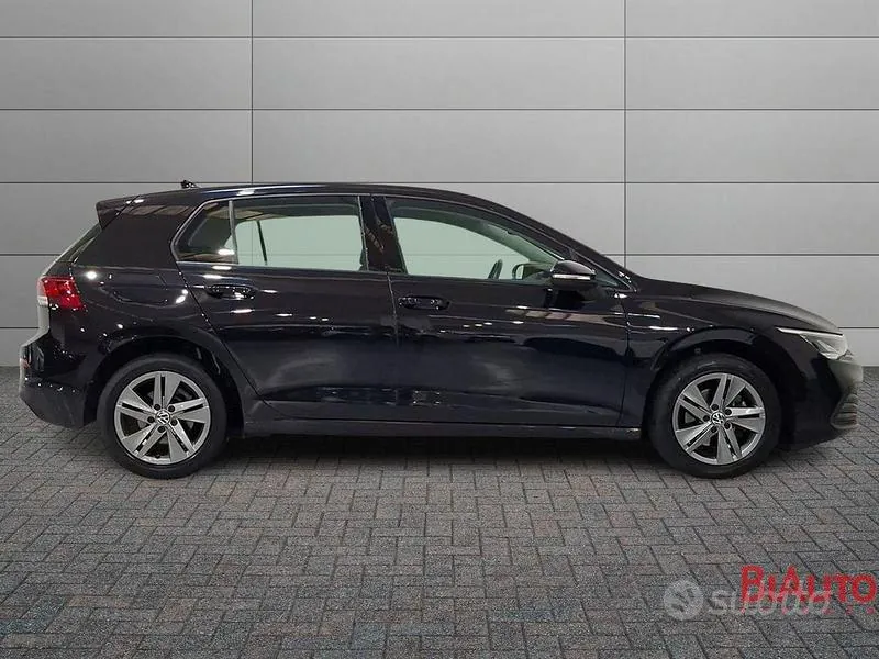 Volkswagen Golf 2022 photo 3