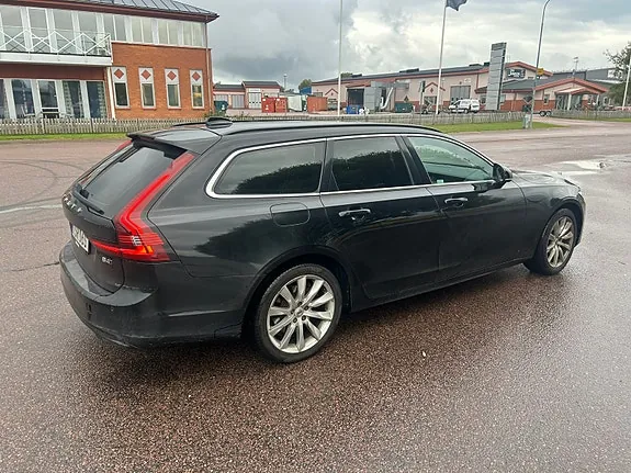 Volvo V90 2022 photo 4
