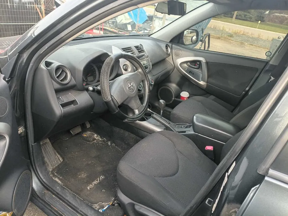 Toyota Rav4 2008 photo 5