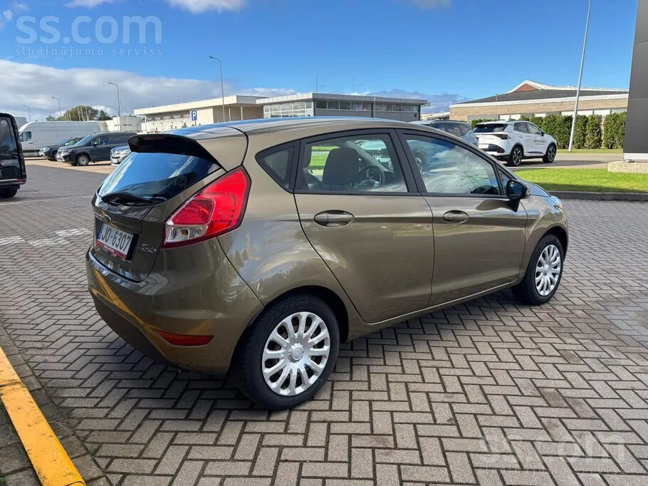Ford Fiesta 2014 photo 3