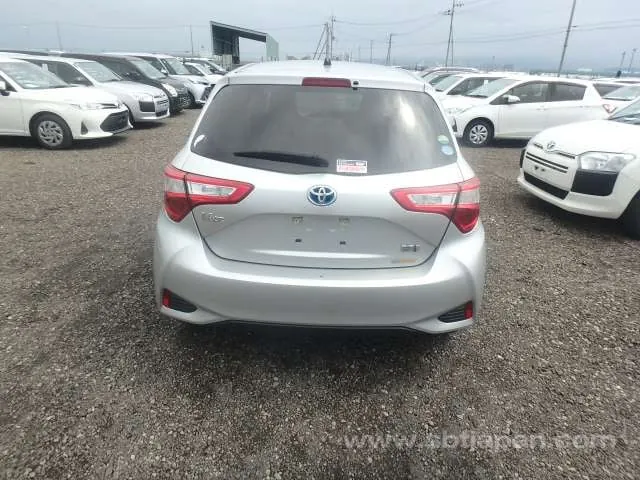 Toyota Vitz 2019 photo 5