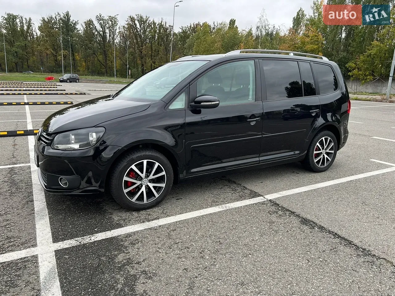 Volkswagen Touran 2012 photo 5