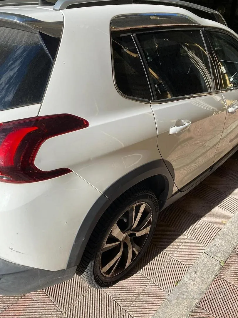 Peugeot 2008 2016 photo 3