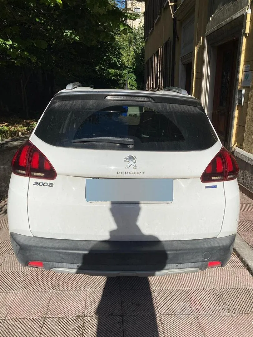 Peugeot 2008 2016 photo 4