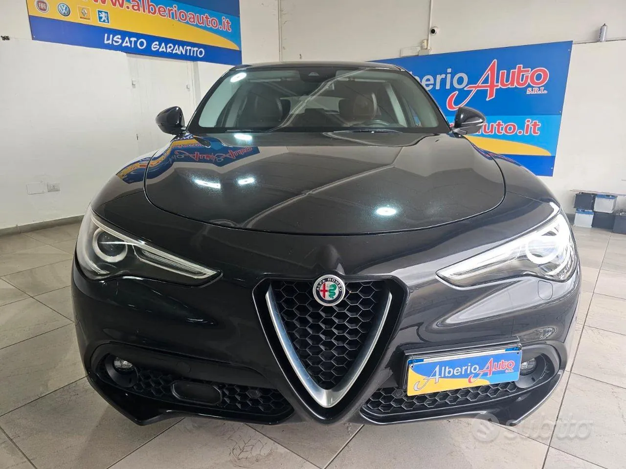 Alfa Romeo Stelvio 2017 photo 2