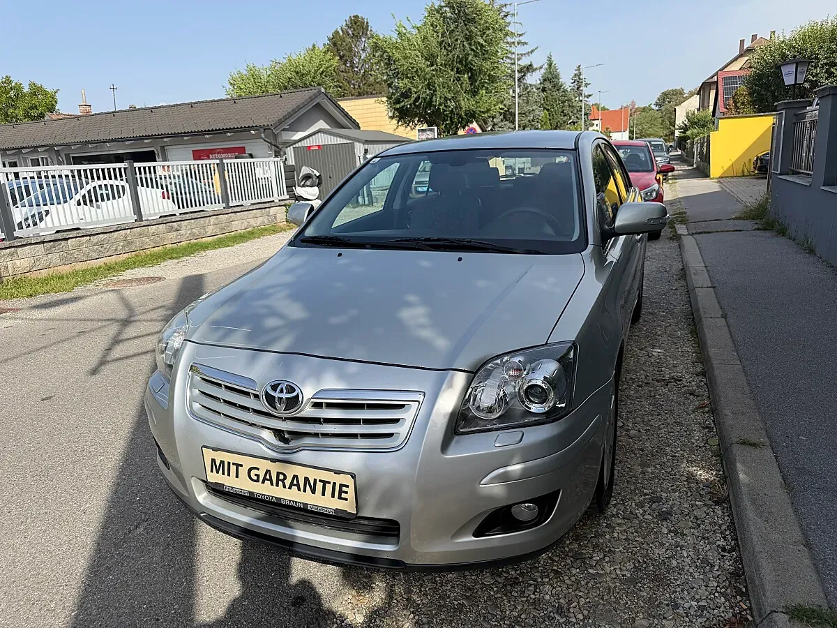 Toyota Avensis 2006 photo 3