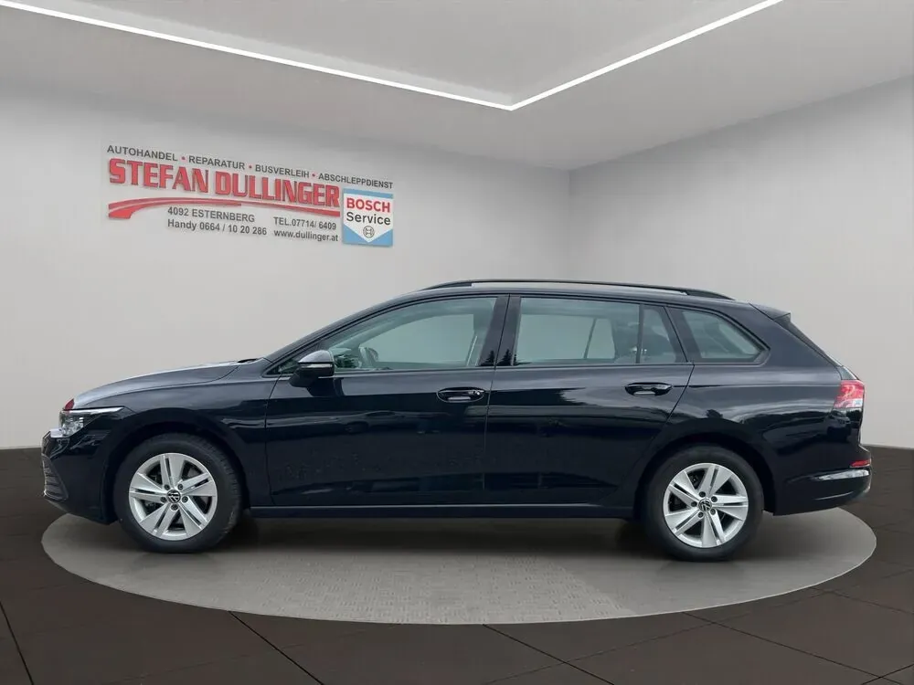 Volkswagen Golf 2022 photo 2