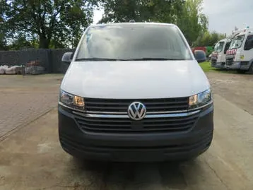 Volkswagen Transporter 2021 photo 2