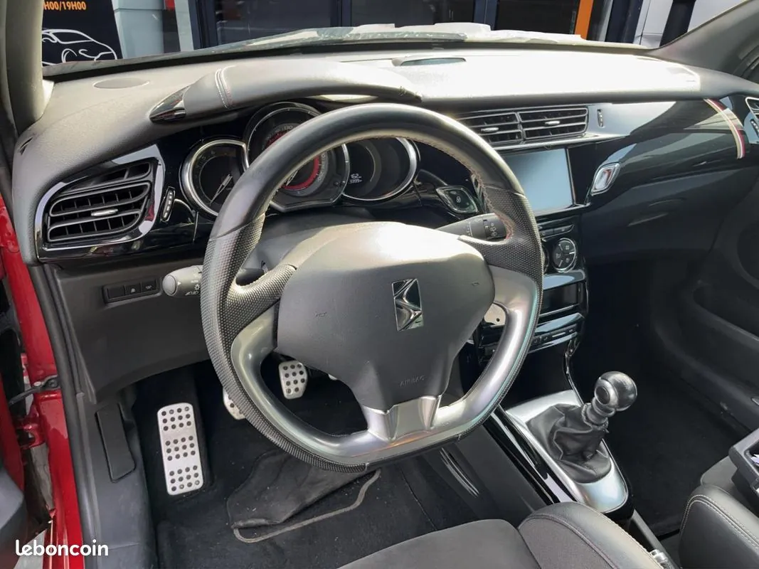 DS Automobiles Ds3 2018 photo 4