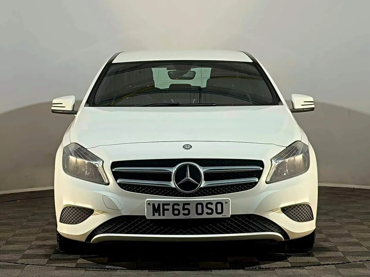 Mercedes-Benz A-Class 2015 photo 3