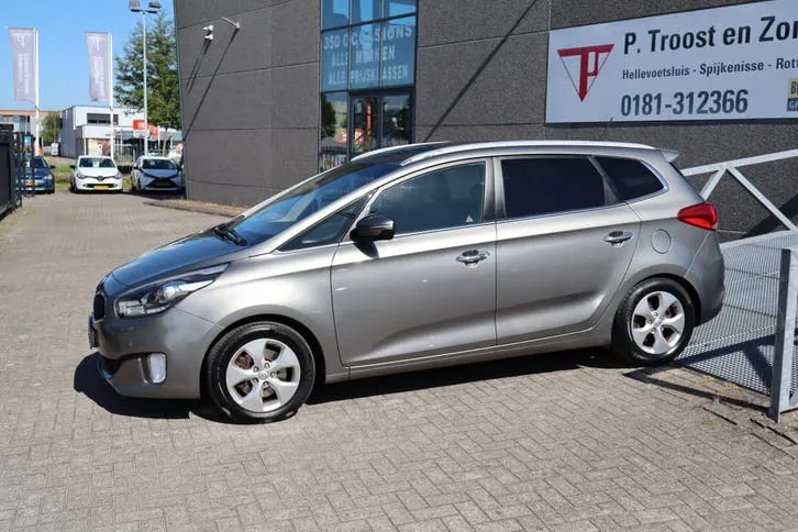Kia Carens 2014 photo 3