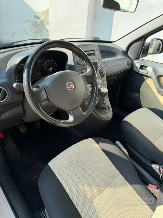 Fiat Panda 2010 photo 3